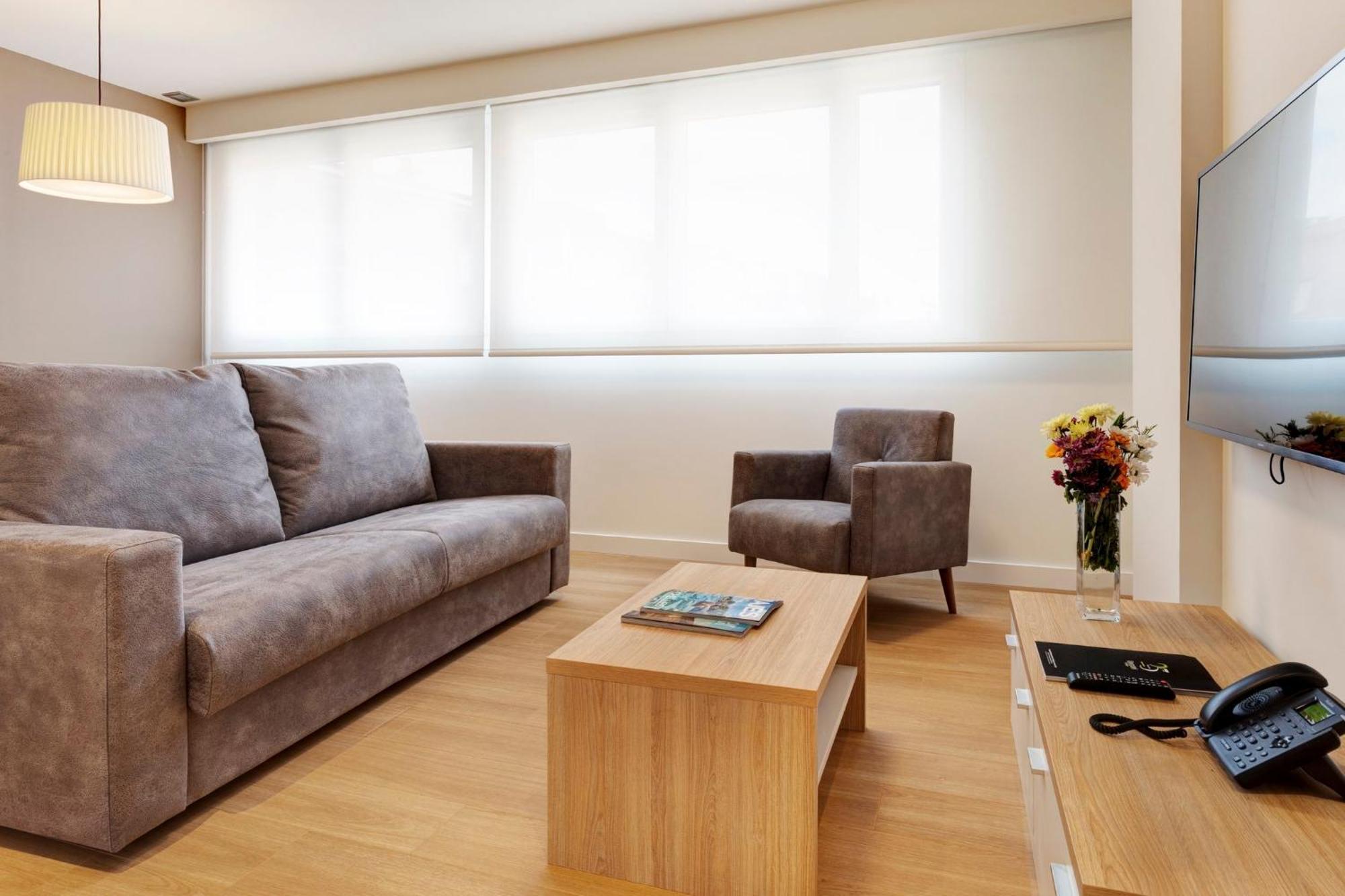 Sercotel Logrono Suites Kültér fotó